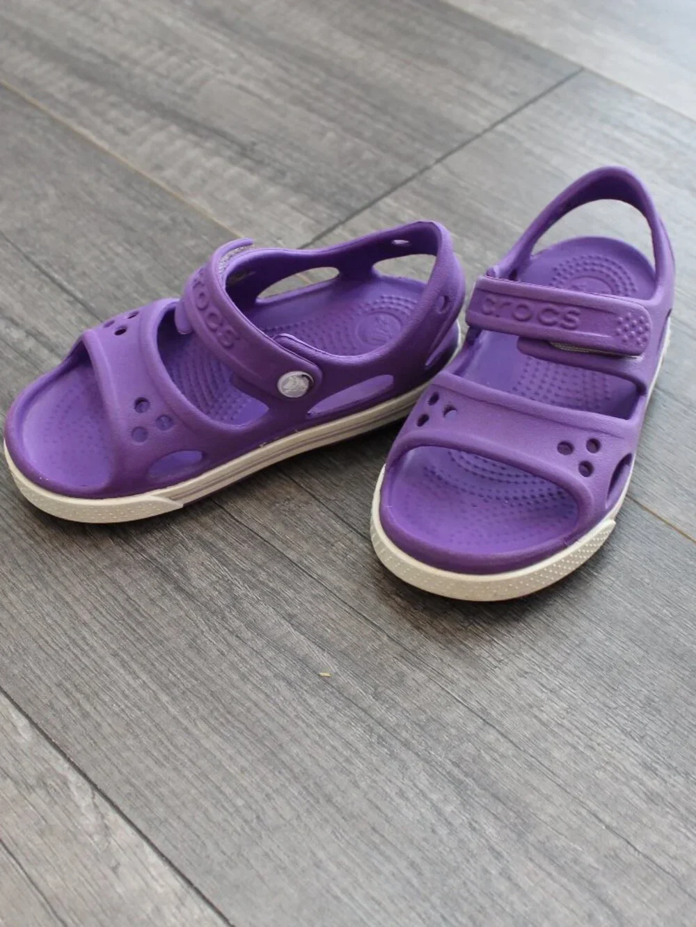 Crocs toddler purple sandals size 8